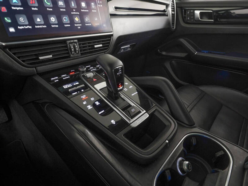 2023 Porsche Cayenne