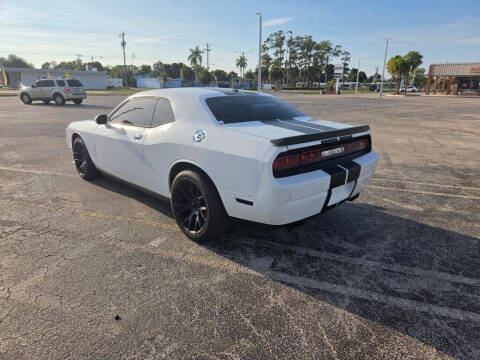 2014 Dodge Challenger SXT