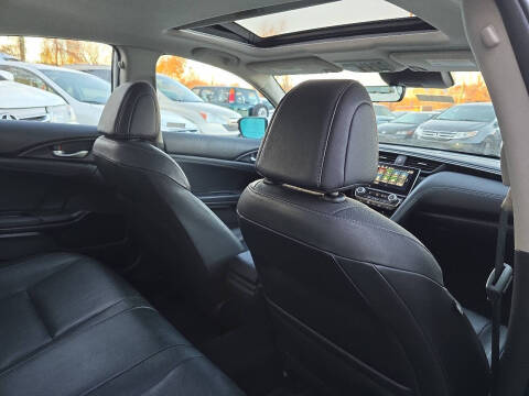 2019 Honda Insight Touring