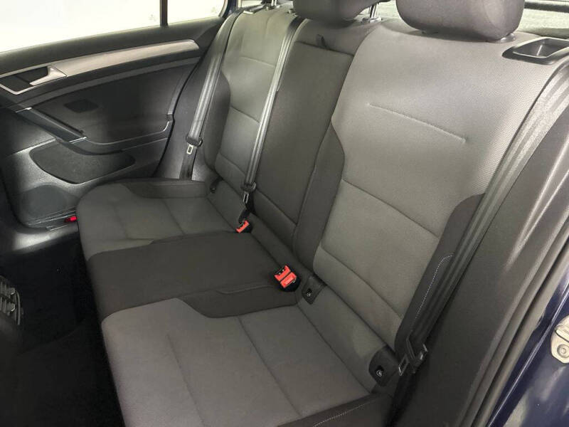 2016 Volkswagen e-Golf SE