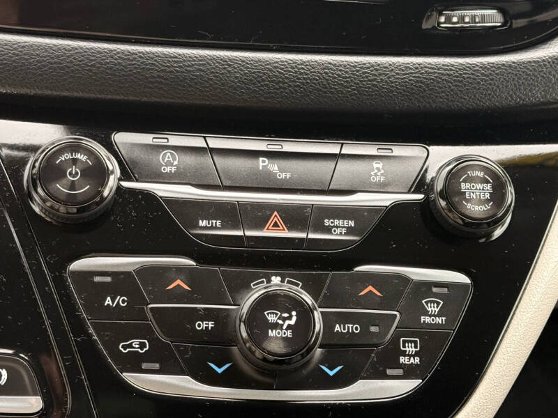 2019 Chrysler Pacifica Touring L