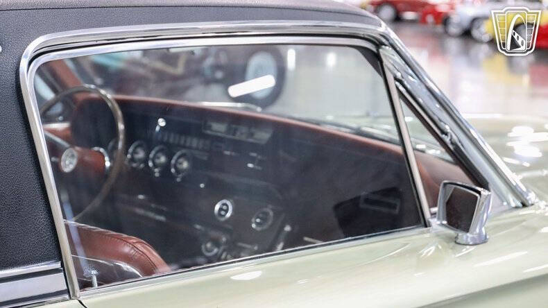 1966 Ford Thunderbird