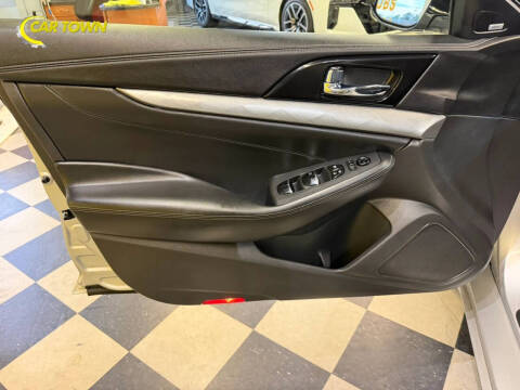 2017 Nissan Maxima
