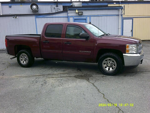 2013 Chevrolet Silverado 1500 for sale at MIRACLE AUTO SALES in Cranston RI