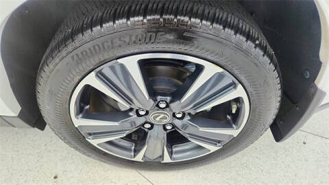 2023 Lexus UX 250h Premium