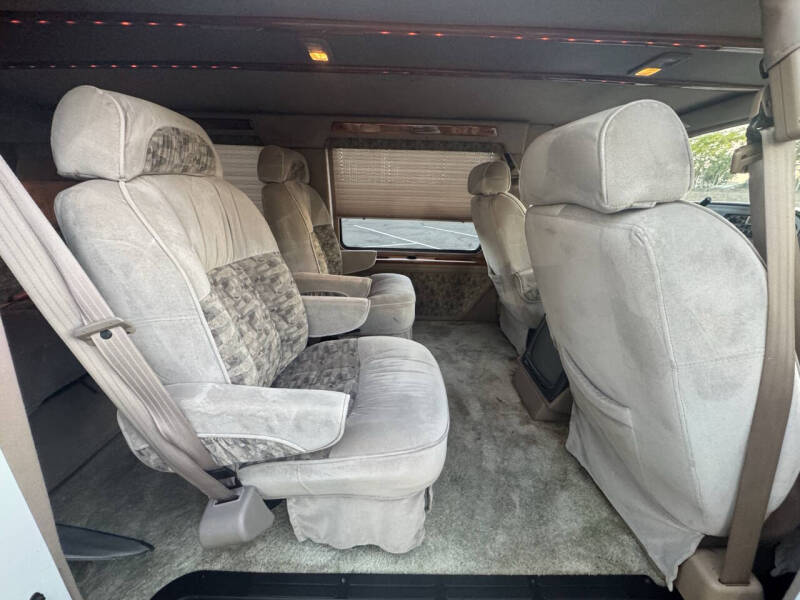 2000 Dodge Ram Van 1500