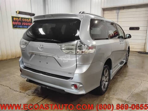 2014 Toyota Sienna SE 8-Passenger