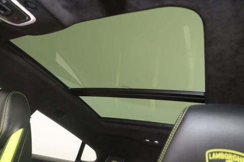 2022 Lamborghini Urus