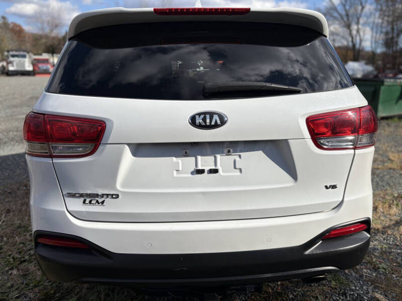 2018 Kia Sorento LX V6