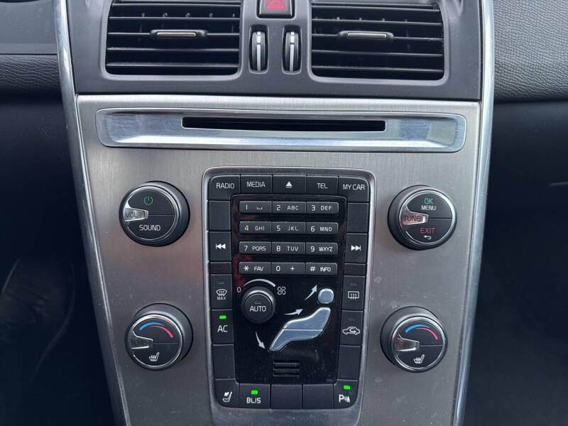 2012 Volvo XC60 T6 Premier Plus