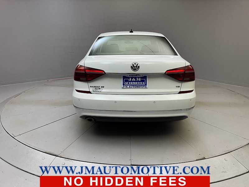 2017 Volkswagen Passat 1.8T SE