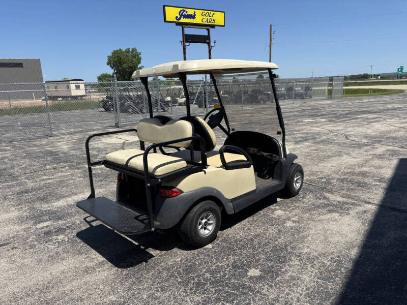 2012 Club Car Precedent