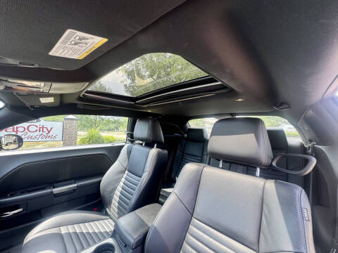 2013 Dodge Challenger R/T Plus