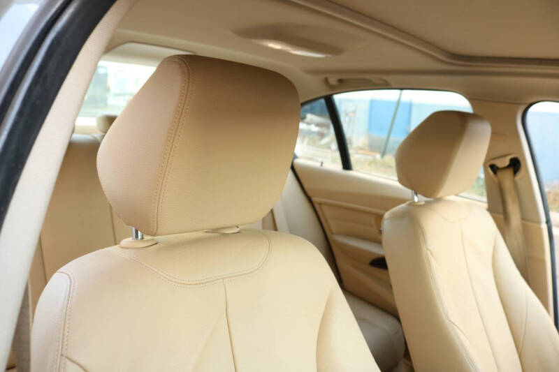 2013 BMW 3 Series 335i