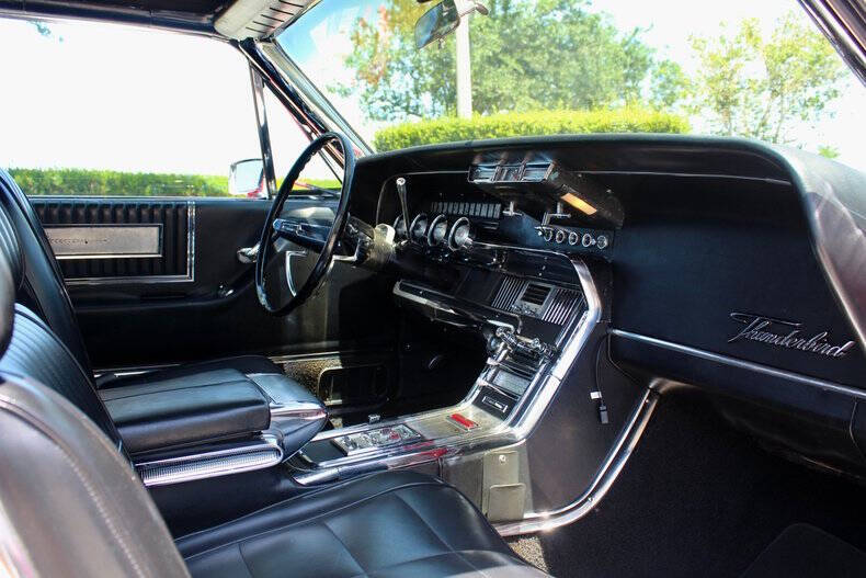 1966 Ford Thunderbird