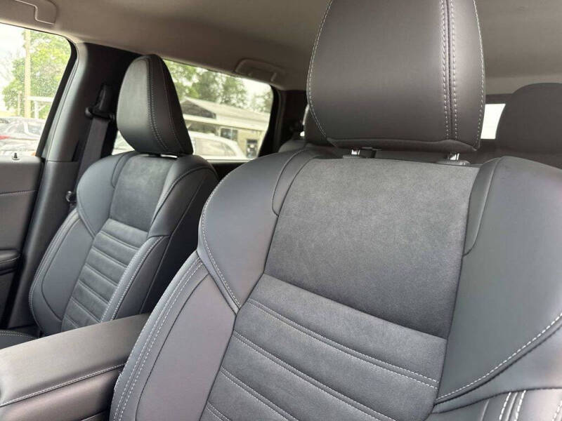 2026 Mitsubishi Outlander SE