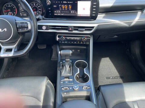 2022 Kia K5
