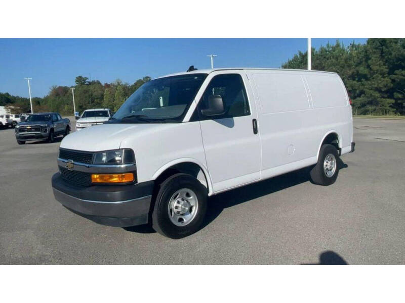 2023 Chevrolet Express 2500