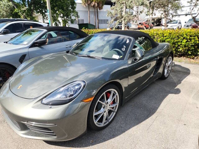 2024 Porsche 718 Boxster S