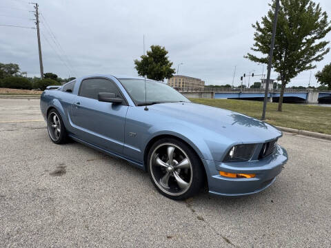 2005 Ford Mustang GT Deluxe