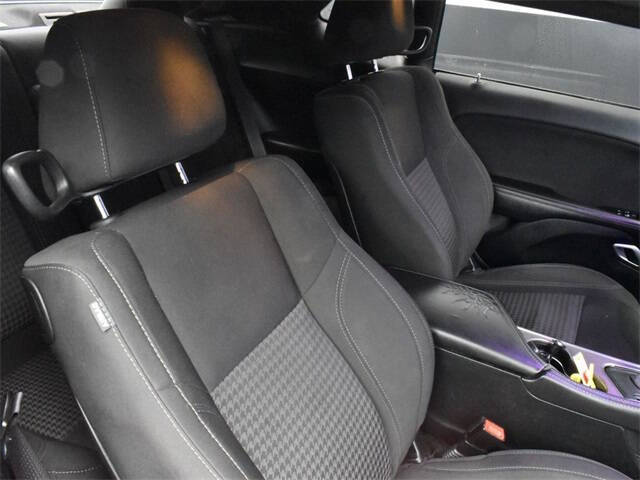 2017 Dodge Challenger SXT