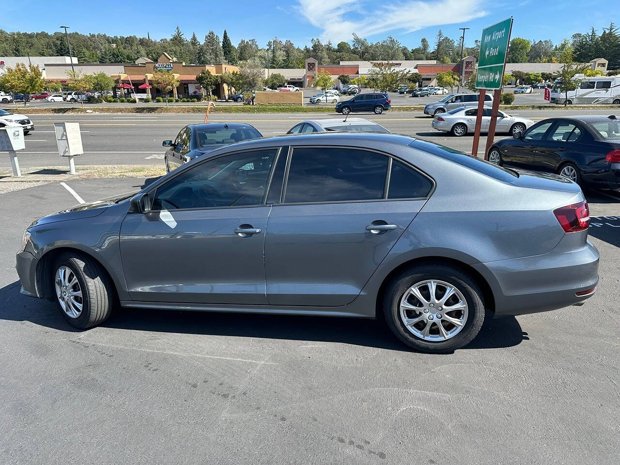 2016 Volkswagen Jetta for sale at DR MOTORS LLC in Auburn, CA