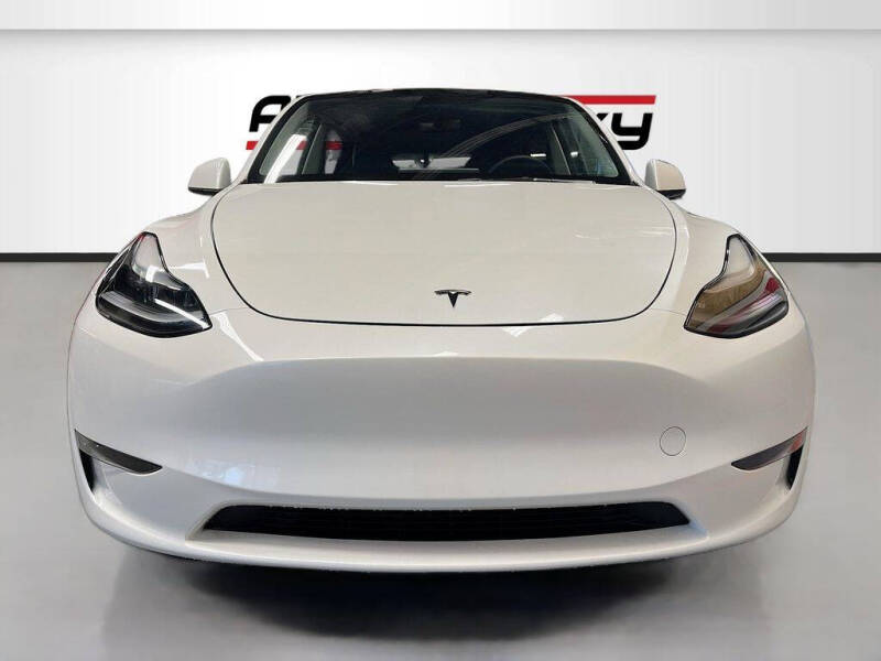 2025 Tesla Model Y Long Range