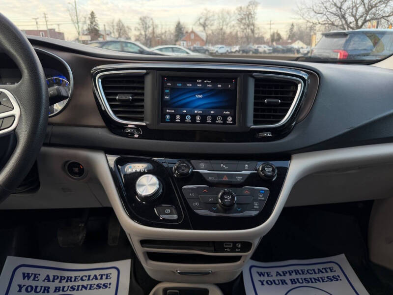 2018 Chrysler Pacifica LX