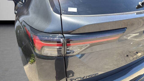 2026 Mitsubishi Outlander LE