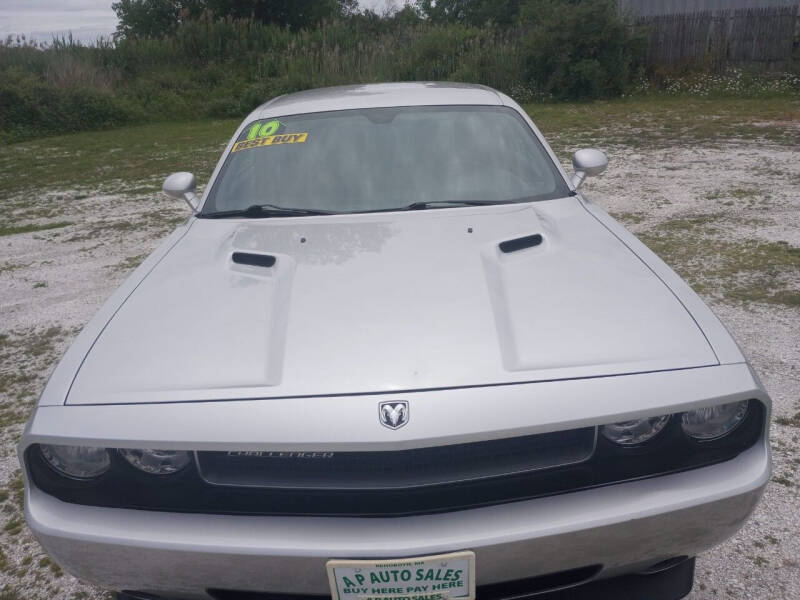 2010 Dodge Challenger SE photo 11