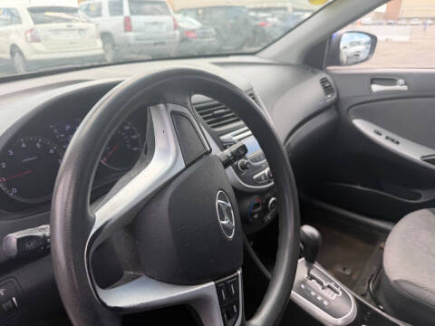 2013 Hyundai Accent GS