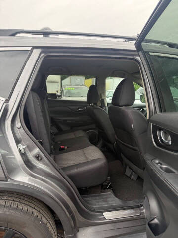 2017 Nissan Rogue SV