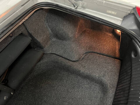 2005 Ford Thunderbird Deluxe