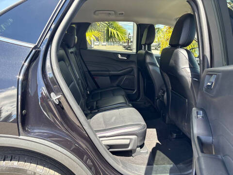 2024 Ford Escape Platinum