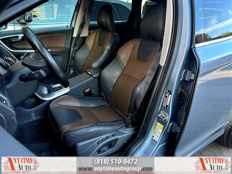 2017 Volvo XC60 T5 Dynamic