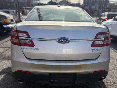 2013 Ford Taurus Limited