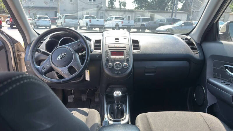 2013 Kia Soul +