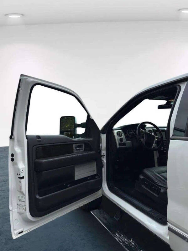 2014 Ford F-150 Platinum