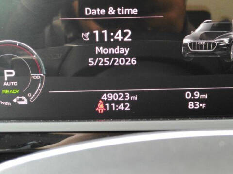 2021 Audi e-tron quattro Premium