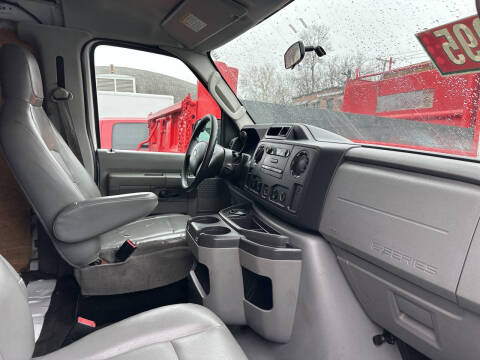 2010 Ford E-Series E-250