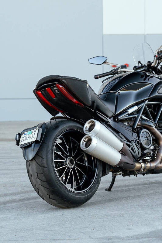 2011 Ducati Diavel
