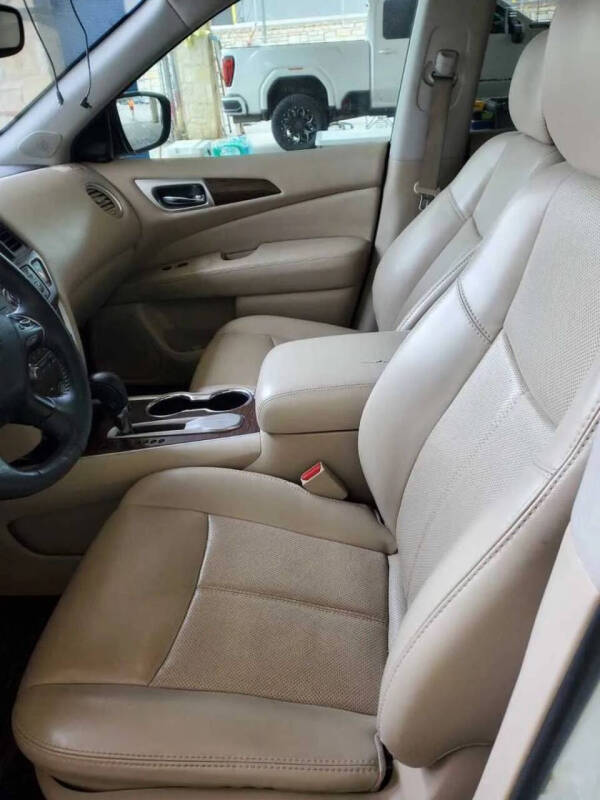 2017 Nissan Pathfinder Platinum