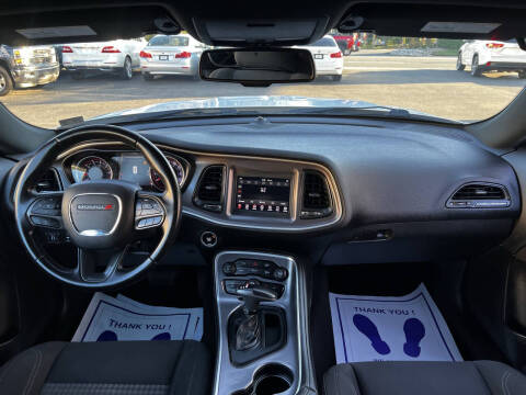 2021 Dodge Challenger SXT