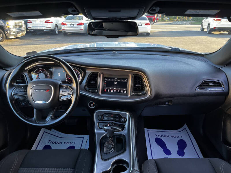 2021 Dodge Challenger SXT