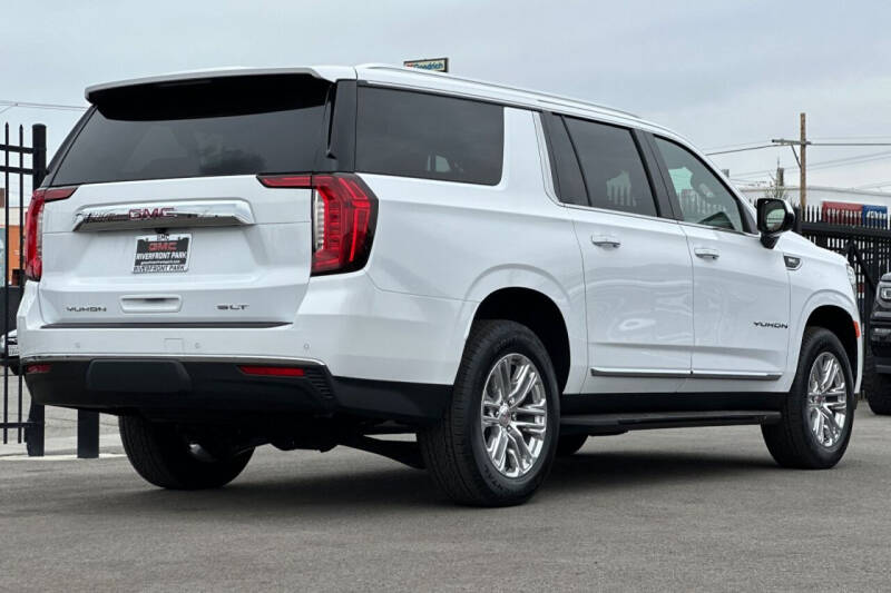 2024 GMC Yukon XL SLT