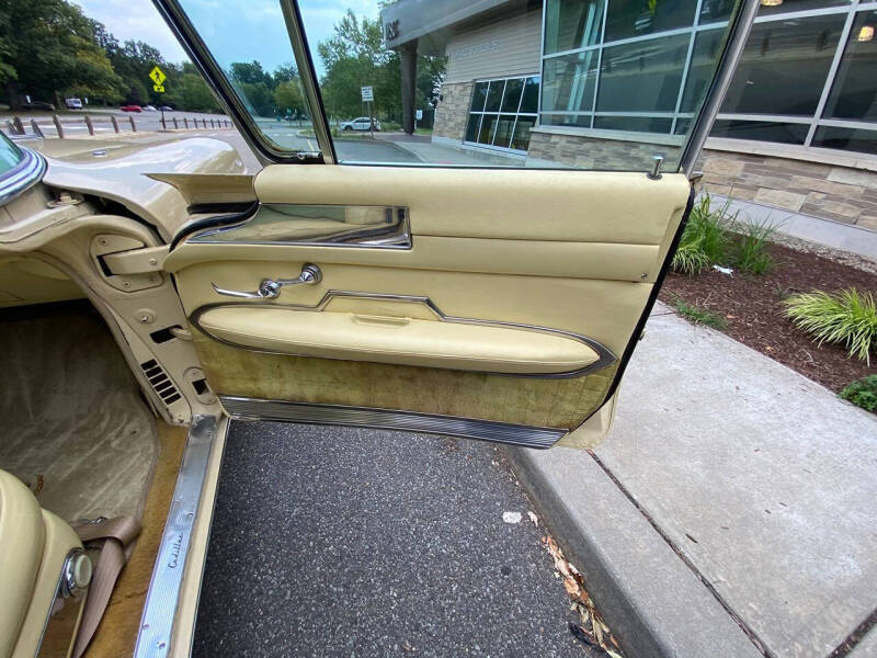 1957 Cadillac Fleetwood