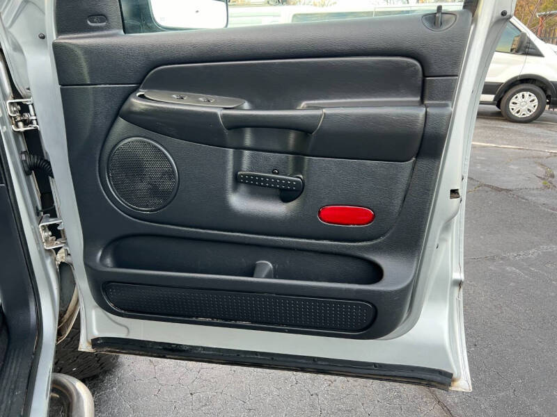 2004 Dodge Ram 2500 SLT