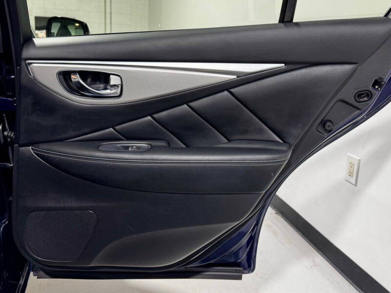 2022 Infiniti Q50 Luxe