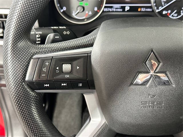 2022 Mitsubishi Outlander ES