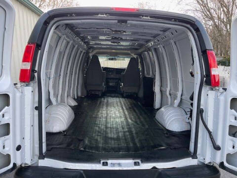 2023 Chevrolet Express 2500